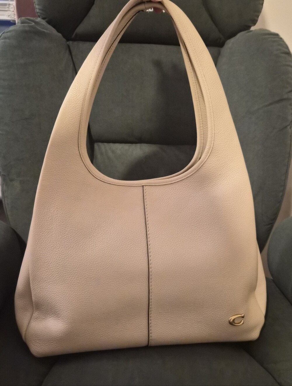 COACH Large Lana Shoulder Bag in Ivory – Pristine EUC